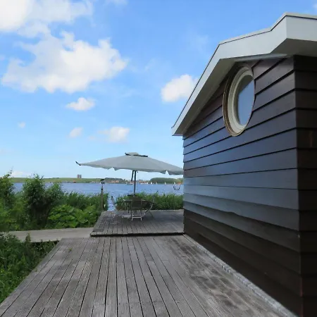 Vakantiehuis Aan De Mooie Nel Spaarndam Exterior photo